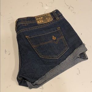 Volcom shorts